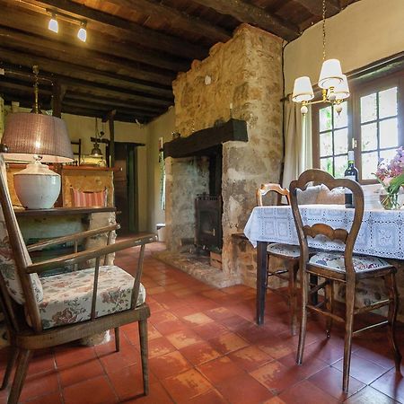 Cottage In Les Eyzies De Tayac Sireuil With Pool Meyrals Екстер'єр фото