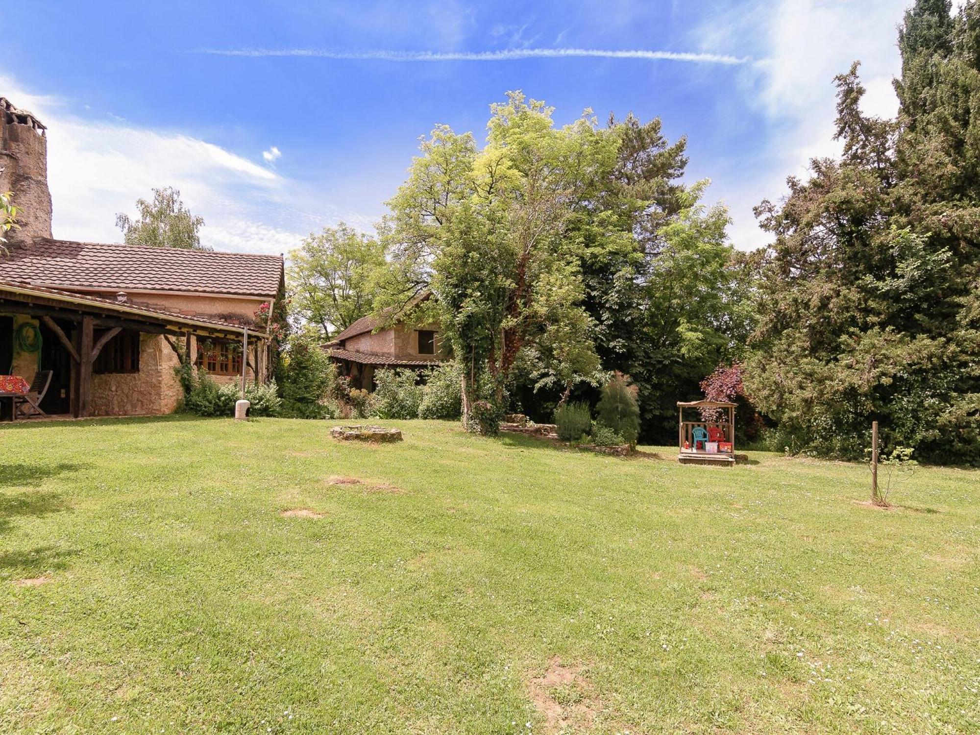 Cottage In Les Eyzies De Tayac Sireuil With Pool Meyrals Екстер'єр фото