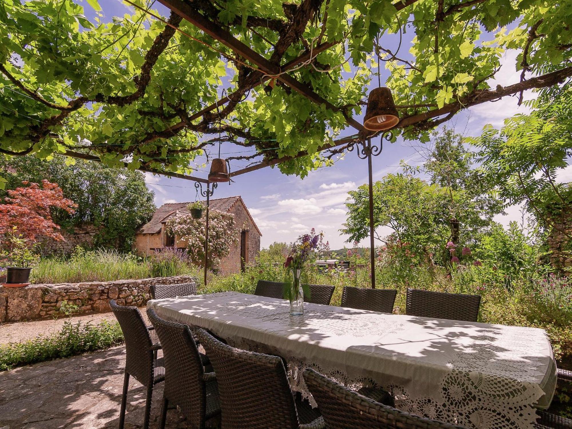 Cottage In Les Eyzies De Tayac Sireuil With Pool Meyrals Екстер'єр фото